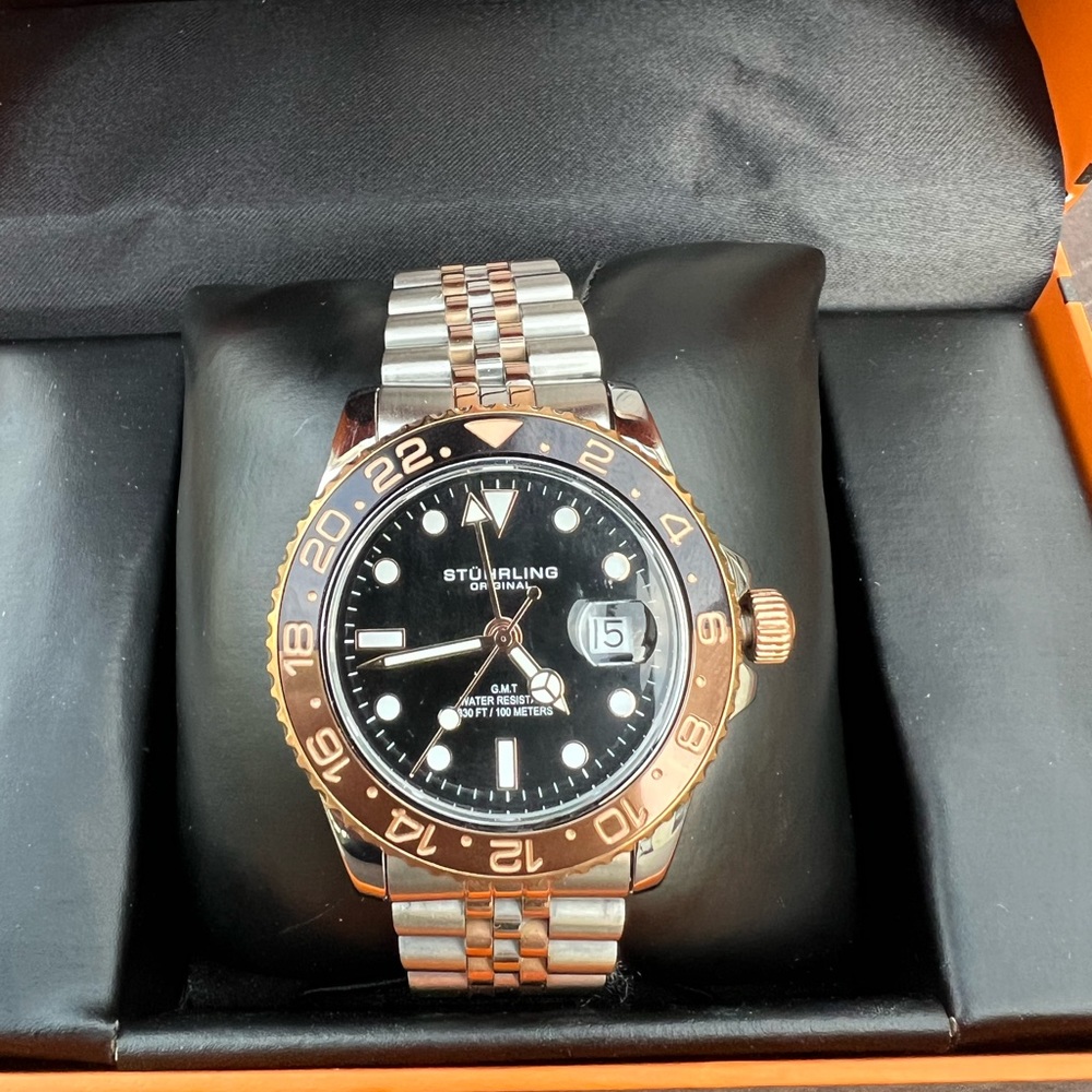 Stuhrling Aqua-Diver Swiss Quartz Men’s 2 Tone Model #3968